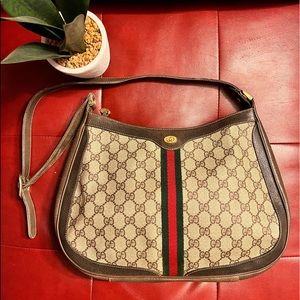 💯 Authentic Preloved Gucci GG shoulder bag
